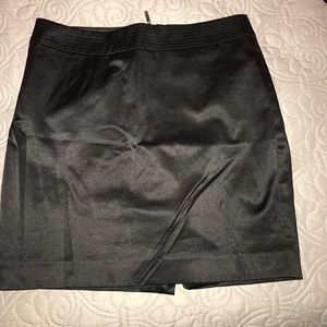 Bebe silk skirt